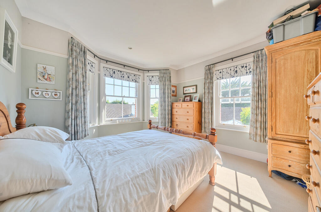 Additional image 11 of Chestnut Avenue, Barton on Sea, New Milton, BH25