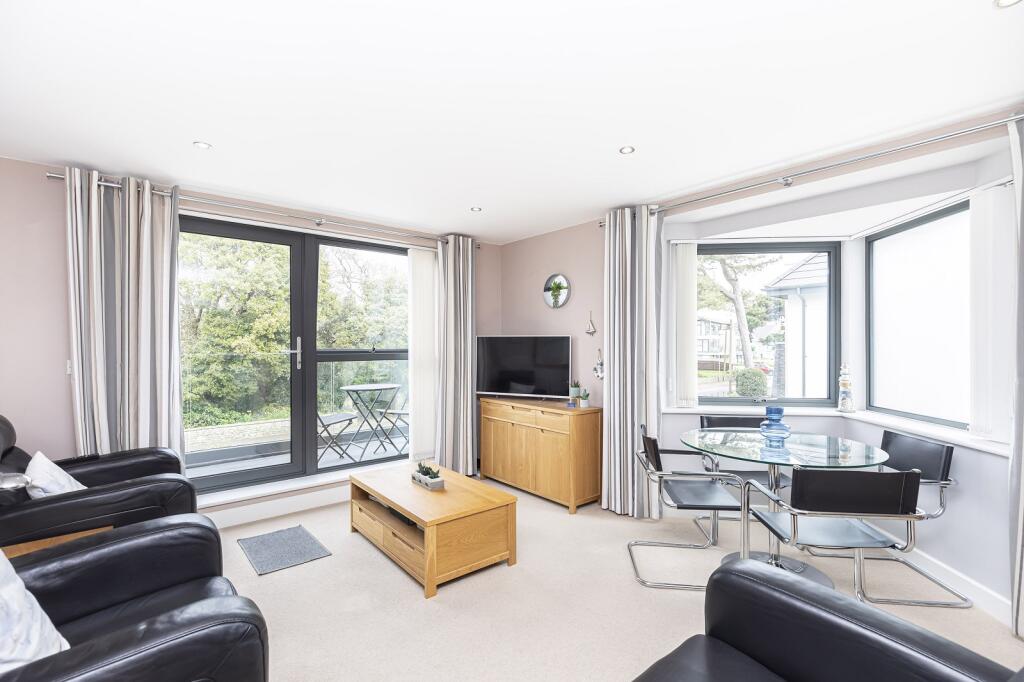 Additional image 14 of Wharncliffe Road, Highcliffe, Dorset. BH23 5DB