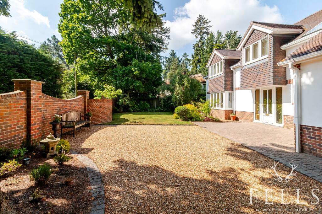Additional image 10 of Wimborne Road East, Ferndown, BH22
