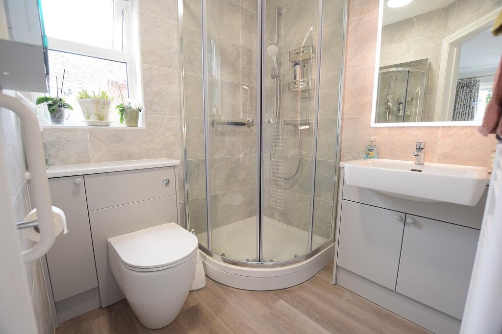 Additional image 8 of Whitefield Road, New Milton, Hampshire. BH25 6DH