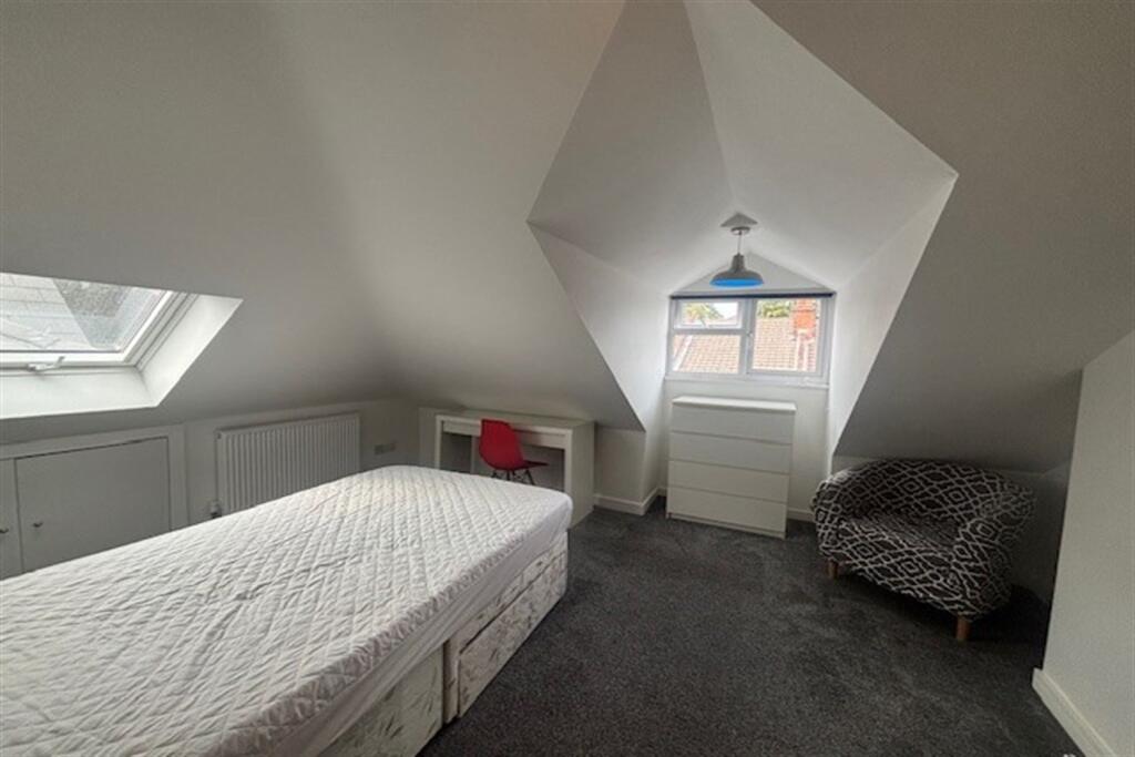 Additional image 9 of 3 bedroom First Floor Flat in Bournemouth