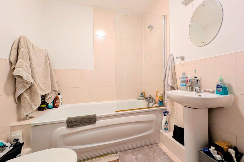 Additional image 5 of Richmond Park Road, Bournemouth, BH8 8TQ