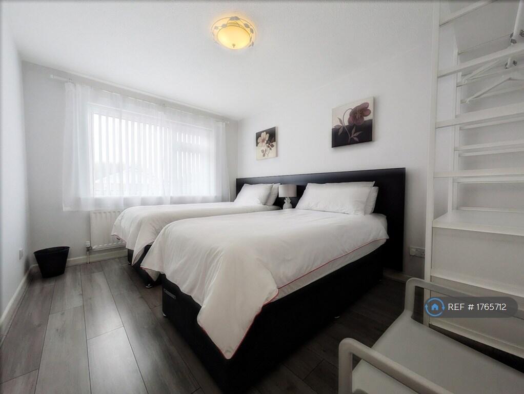 Additional image 13 of Cunningham Close, Christchurch, BH23