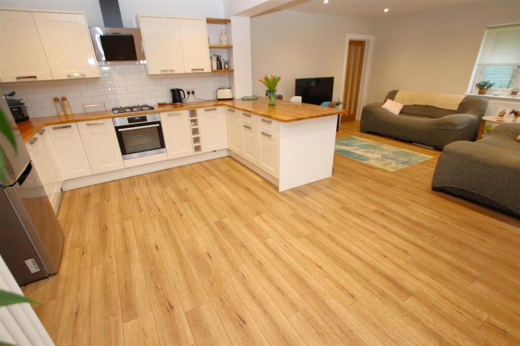 Additional image 5 of Church Road, Three Legged Cross, Wimborne