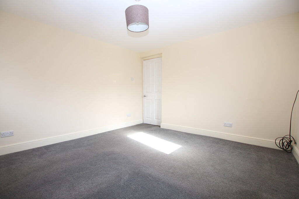 Additional image 5 of New Milton, Hampshire