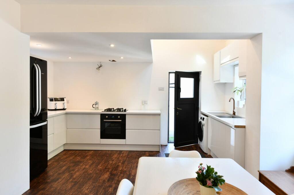 Additional image 9 of St Ives, BH24 2NY