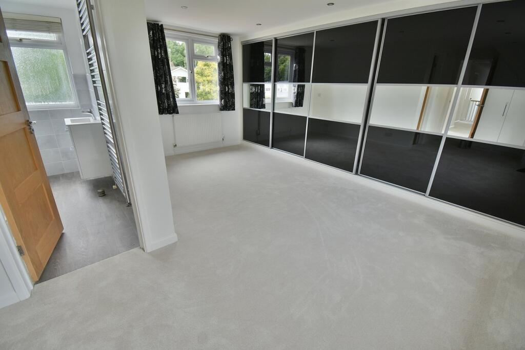 Additional image 17 of Robins Wood Drive, Ferndown, BH22