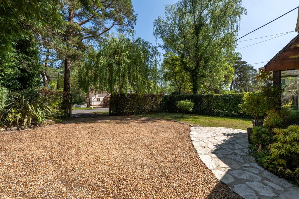 Additional image 39 of Queens Road, Ferndown, Dorset, BH22