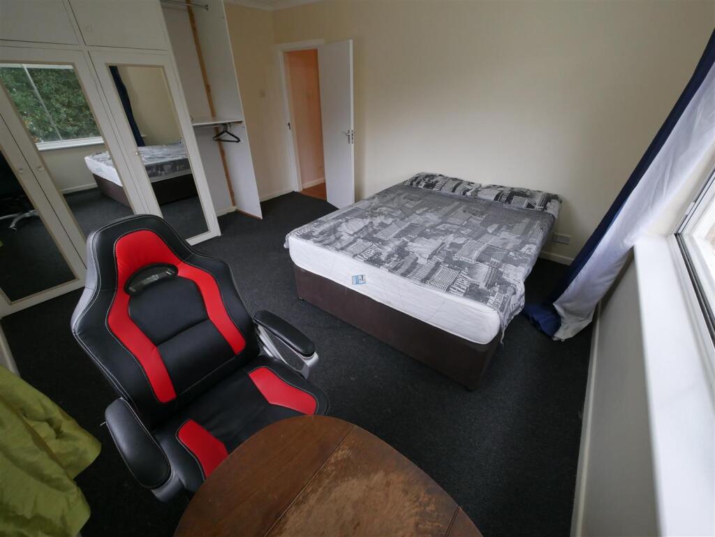 Additional image 9 of 8 Portarlington Road, Bournemouth