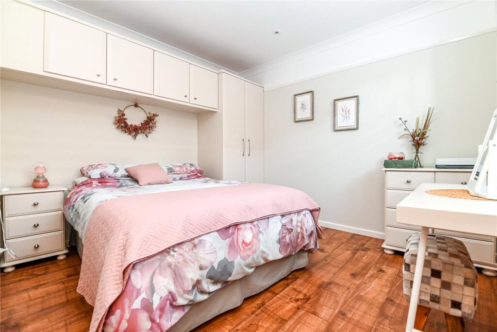 Additional image 10 of Dilly Lane, Barton on Sea, New Milton, Hampshire, BH25