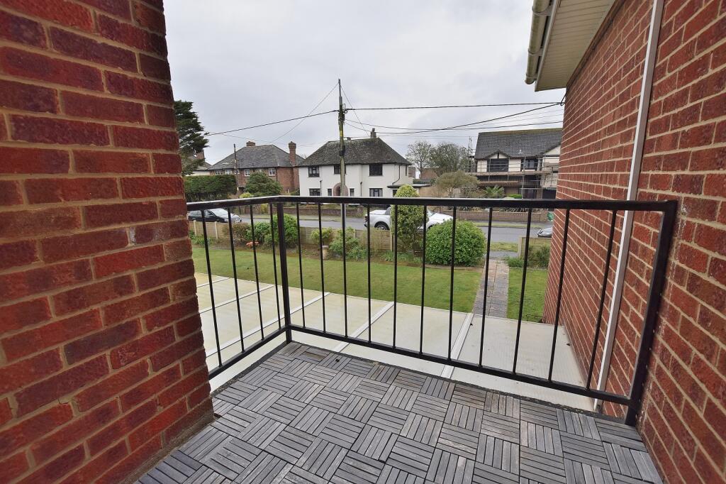 Additional image 6 of Barton Wood Road, Barton On Sea, New Milton, Hampshire. BH25 7NN