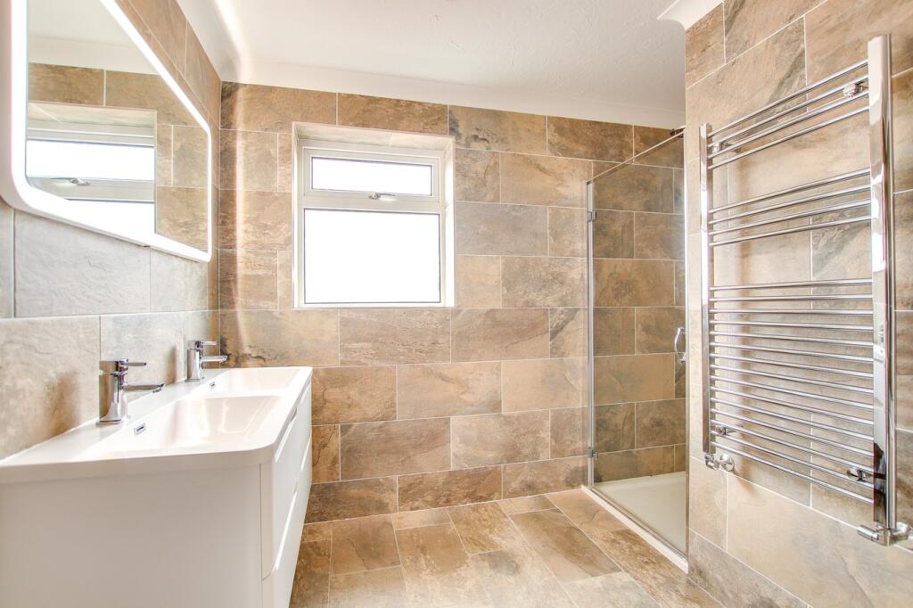 Additional image 15 of Vecta Close, Friars Cliff, Christchurch, BH23