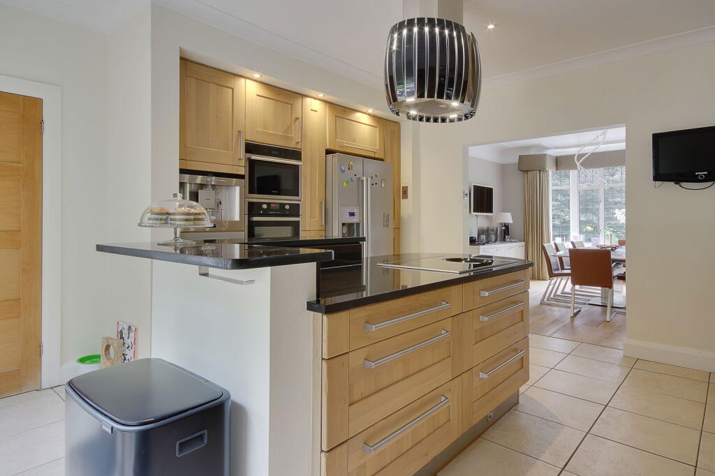 Additional image 17 of Queens Park Avenue, Bournemouth, BH8 9HB