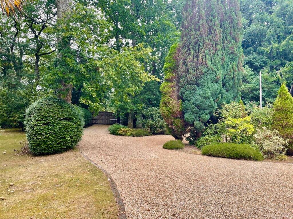 Additional image 33 of Picket Hill, Ringwood