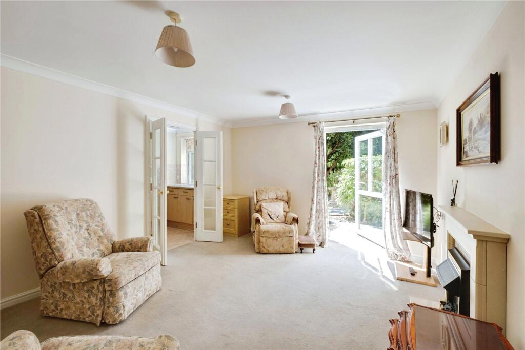 Additional image 3 of Highview Court, Highcliffe