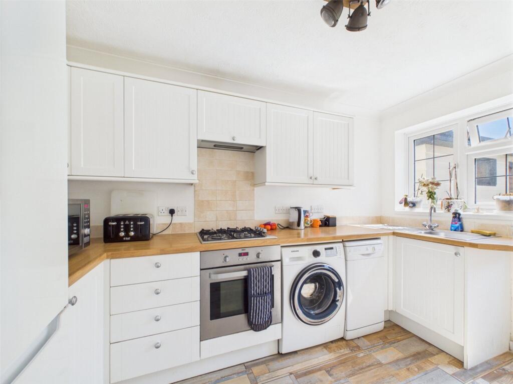 Additional image 4 of Stourcliffe Avenue, Bournemouth, Dorset, BH6