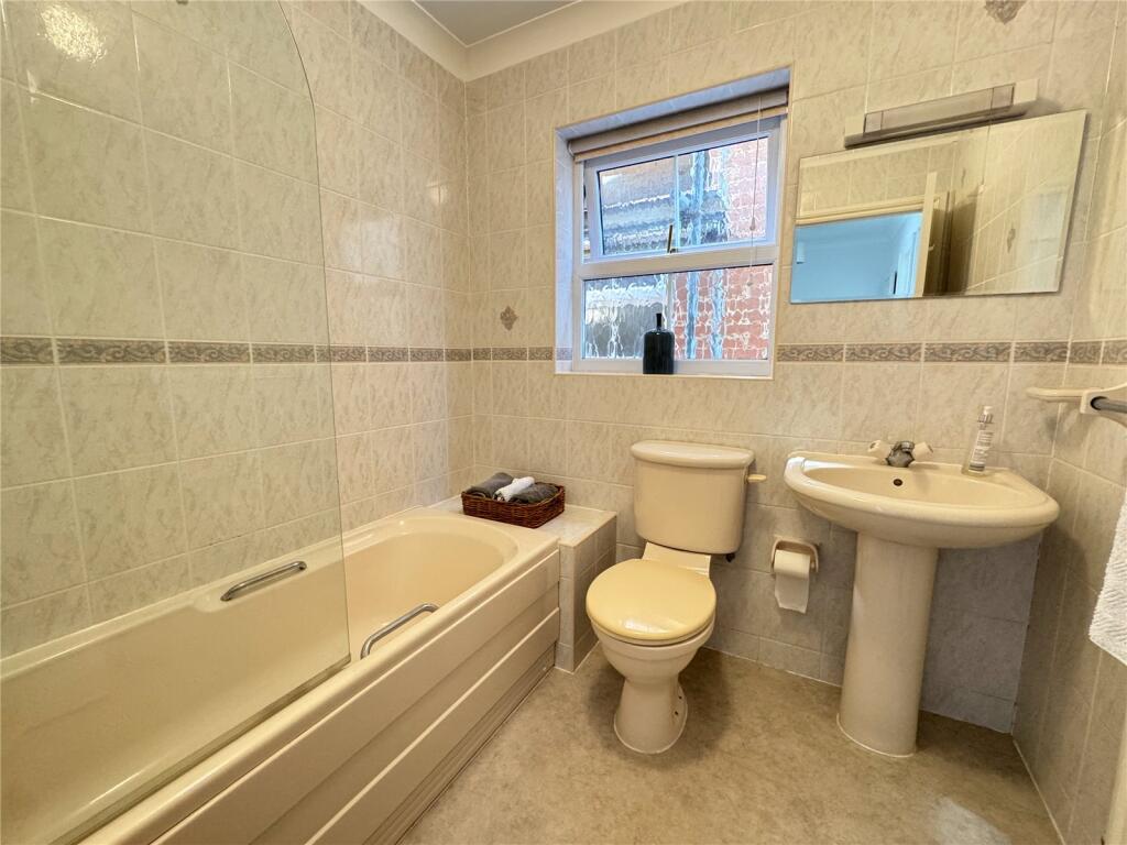 Additional image 13 of Marine Drive, Barton On Sea, Hampshire, BH25