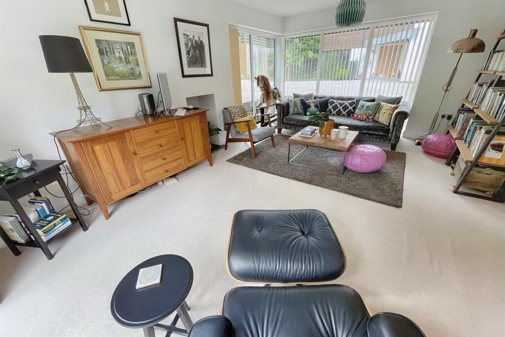 Additional image 6 of Queens Park