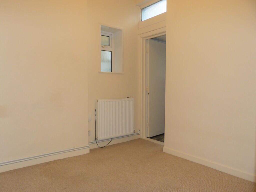 Additional image 4 of Holdenhurst Road, Bournemouth