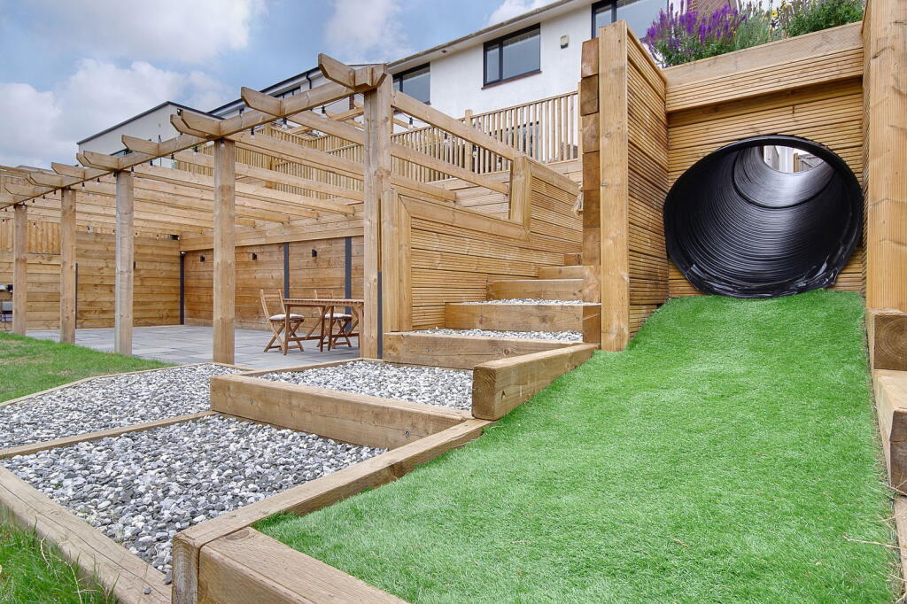 Additional image 54 of Queens Park, Bournemouth