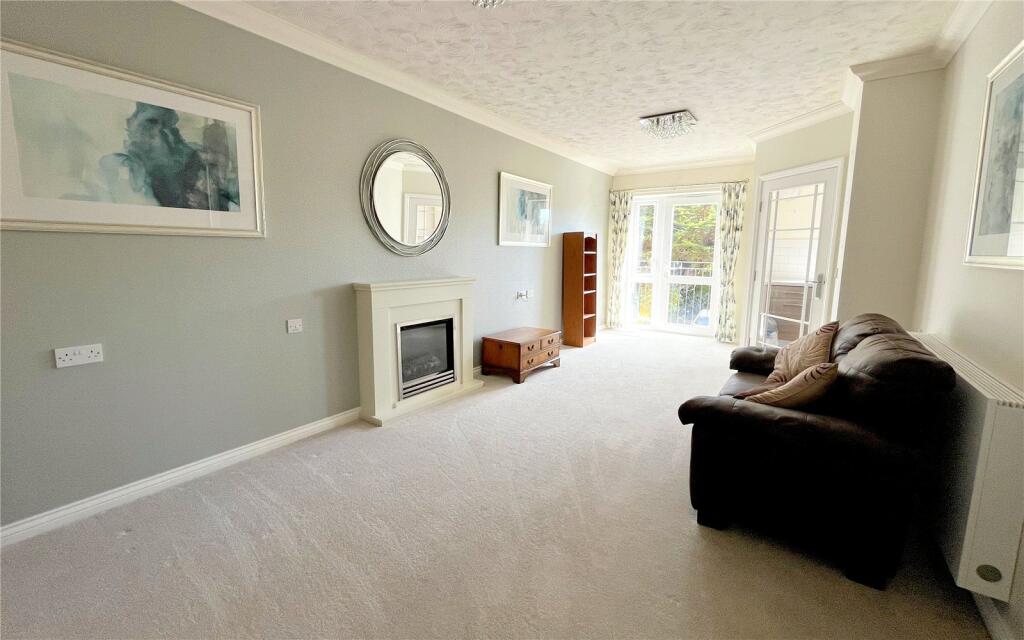 Additional image 15 of Stuart Road, Highcliffe, Christchurch, Dorset, BH23