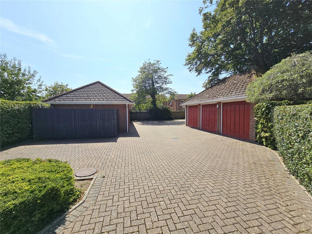 Additional image 11 of Wortley Road, Highcliffe, Christchurch, Dorset, BH23