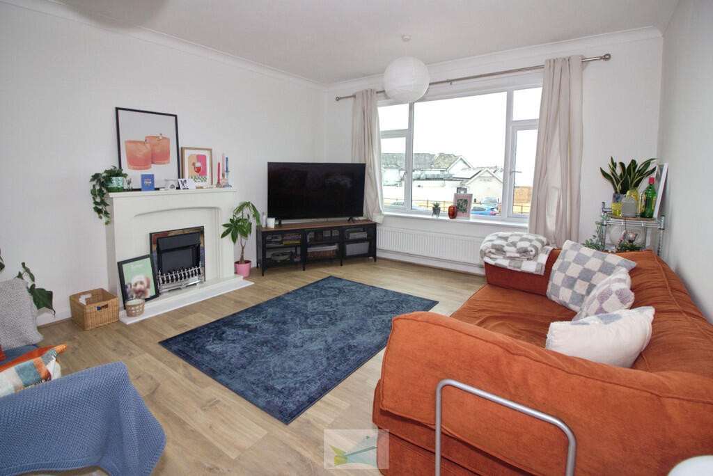 Additional image 12 of Sea Road