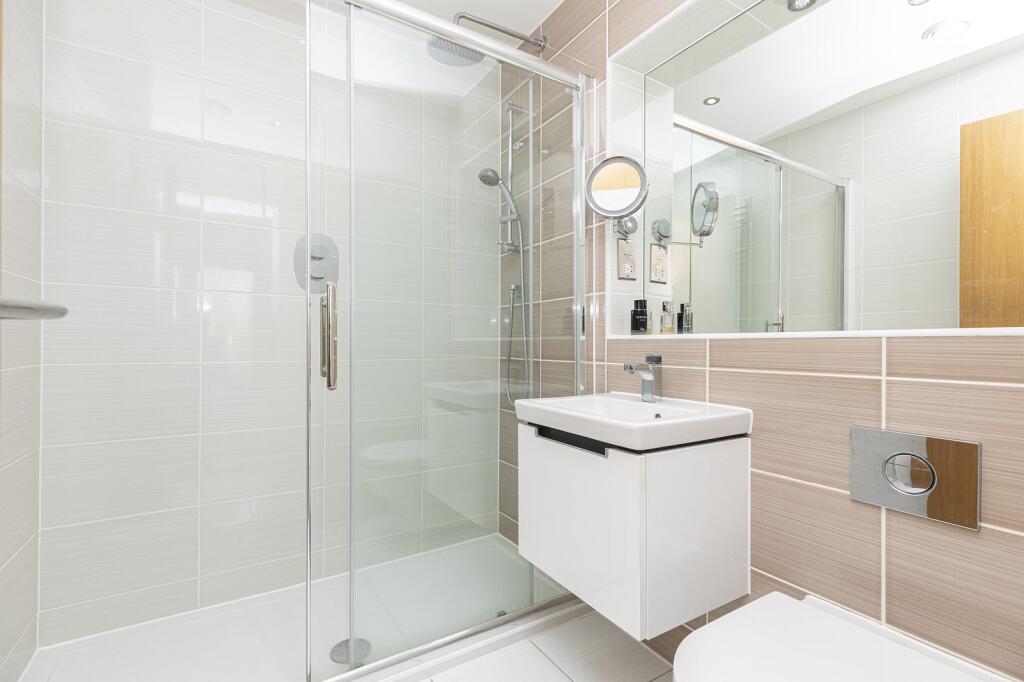 Additional image 13 of Wharncliffe Road, Highcliffe, Dorset. BH23 5DB