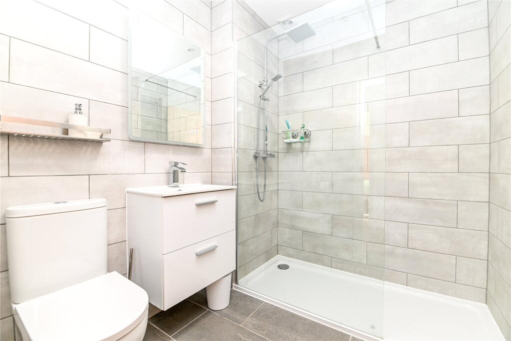 Additional image 7 of Barton Way, Barton on Sea, New Milton, Hampshire, BH25