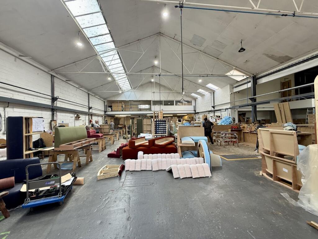 Additional image 6 of Crow House, Crow Arch Lane Industrial Estate, Crow Arch Lane, Ringwood, BH24 1PD