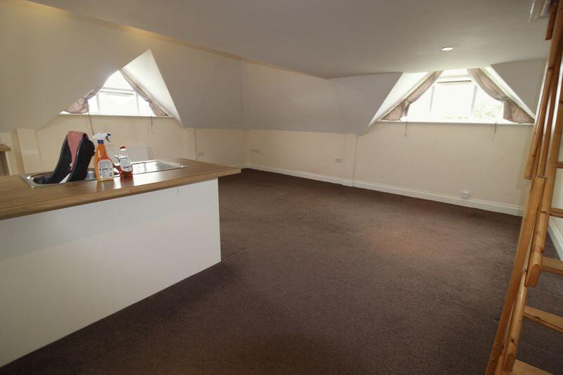 Additional image 5 of One Bedroom/studio Apartment To Rent – Southbourne