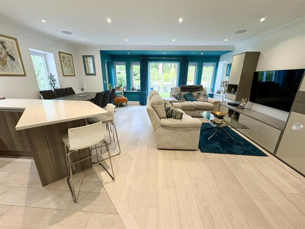 Additional image 5 of 38 Golf Links Road, Ferndown