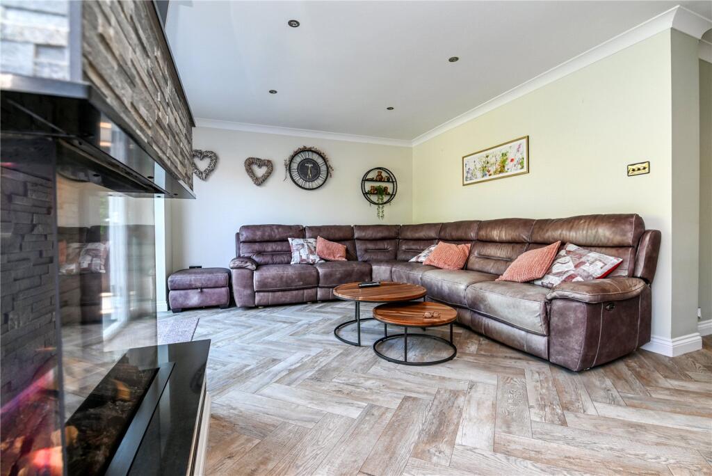 Additional image 22 of Dilly Lane, Barton on Sea, New Milton, Hampshire, BH25