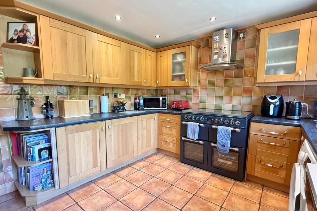 Additional image 6 of Haywards Farm Close, Verwood, BH31