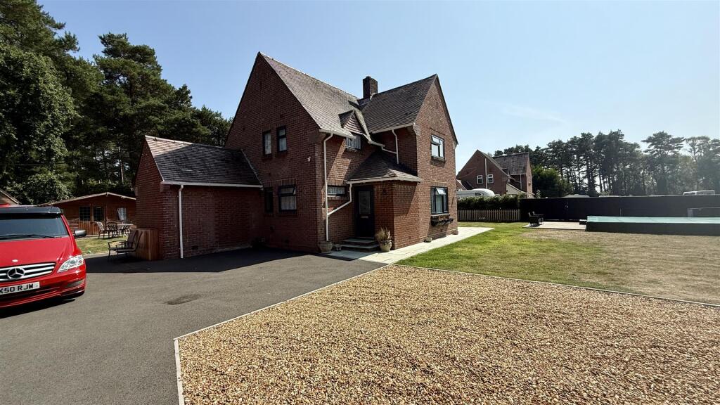 Additional image 19 of Wattons Lane, Matchams, Ringwood