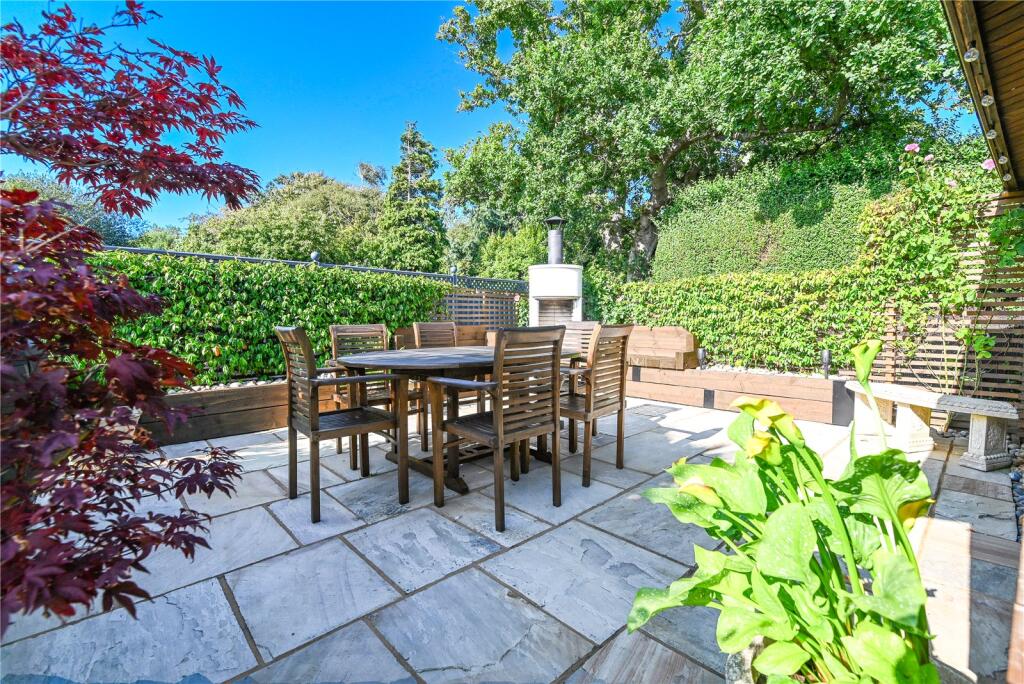 Additional image 18 of Dilly Lane, Barton on Sea, New Milton, Hampshire, BH25