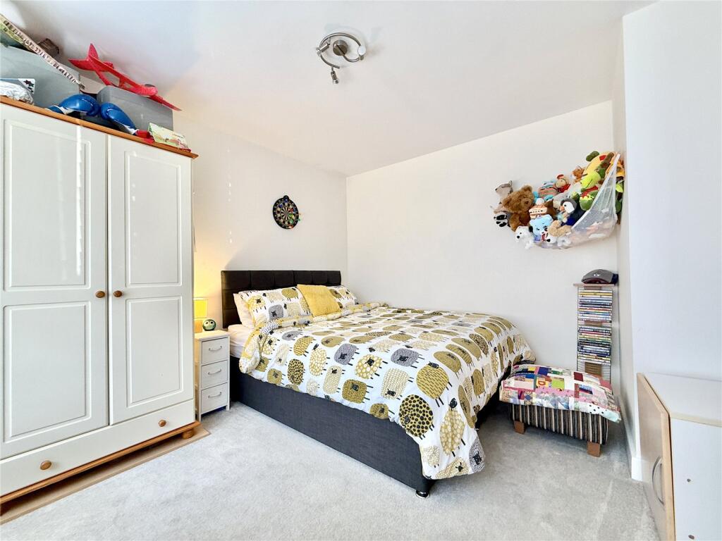 Additional image 13 of Seaton Road, Highcliffe On Sea, Christchurch, Dorset, BH23