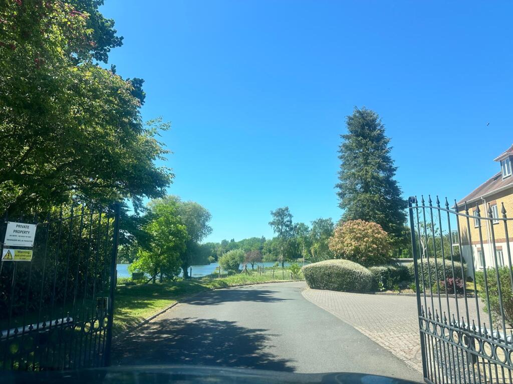 Additional image 23 of Overlooking The Lakes, BH24