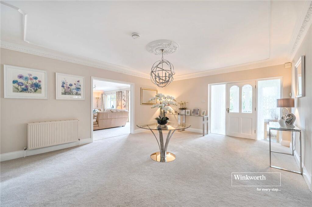 Additional image 6 of Glen Close, Barton on Sea, New Milton, Hampshire, BH25