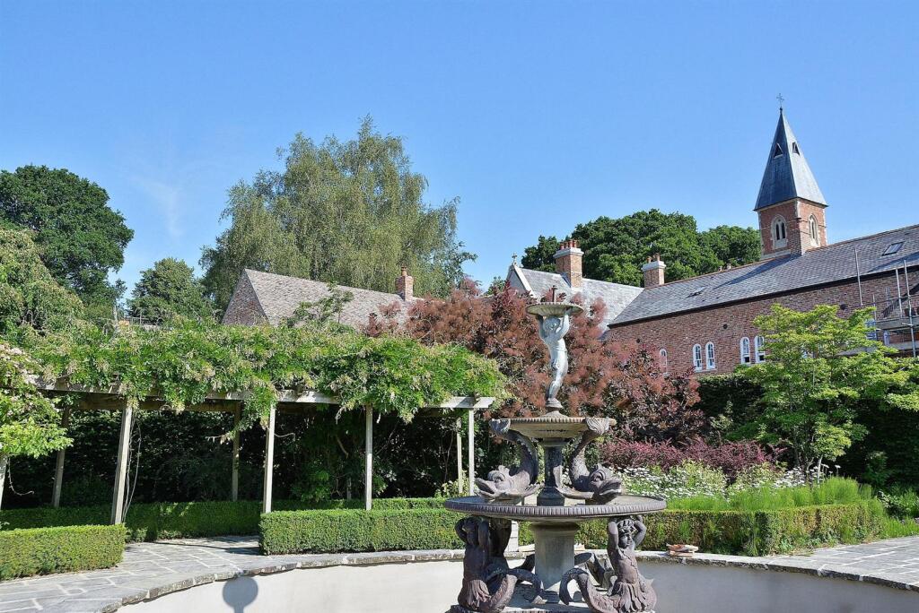 Additional image 5 of Stapehill Abbey, 276 Wimborne Road West