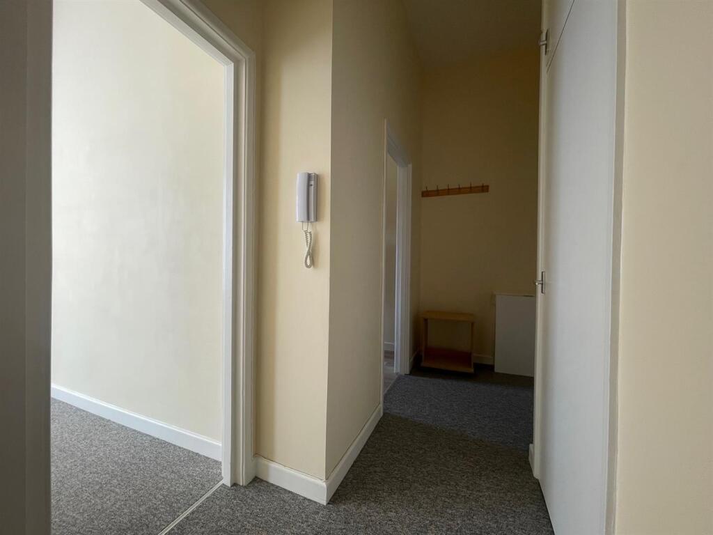 Additional image 6 of York Towers, 5 Pine Tree Glen, Westbourne