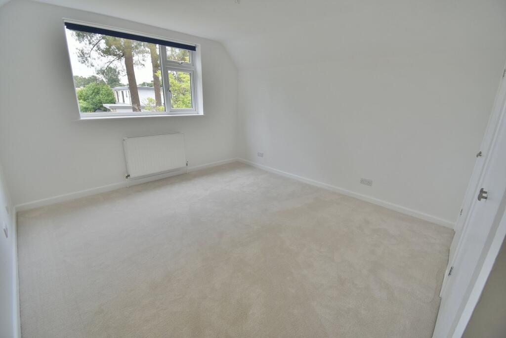 Additional image 20 of Robins Wood Drive, Ferndown, BH22