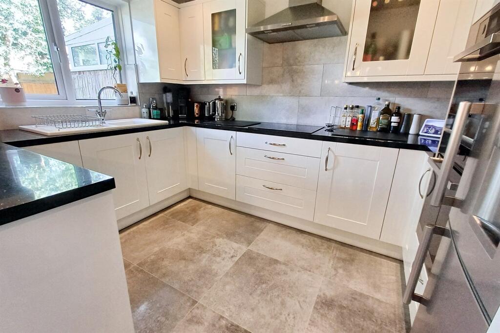 Additional image 8 of Verwood