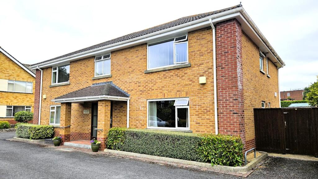 Additional image 4 of Lee Court, 7 Fernlea Avenue, Ferndown, BH22 8HF