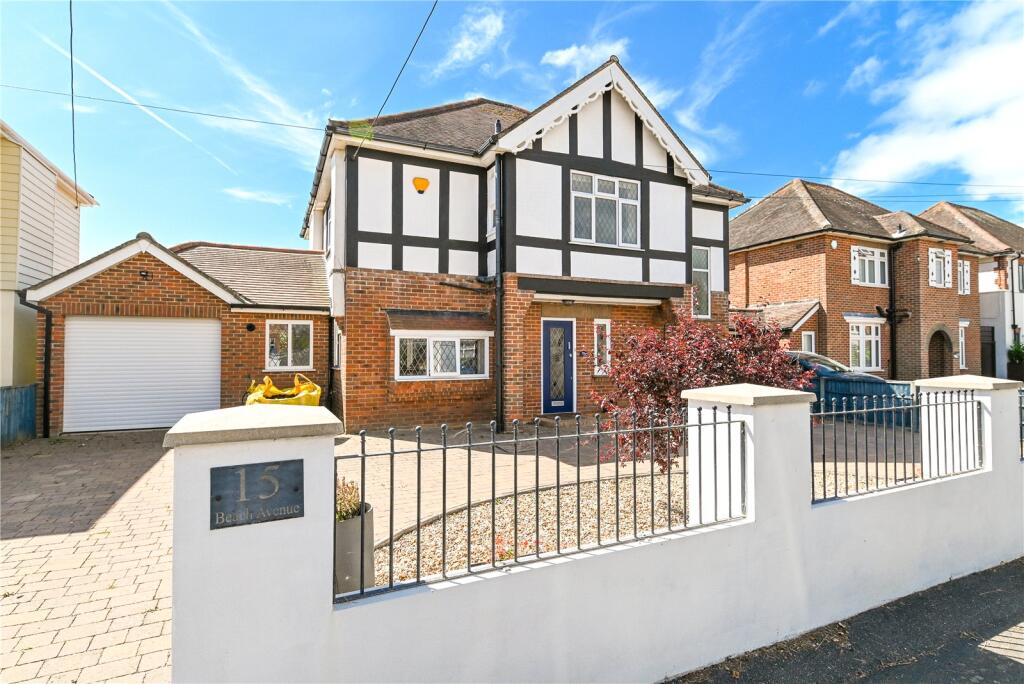 Additional image 14 of Beach Avenue, Barton on Sea, New Milton, Hampshire, BH25