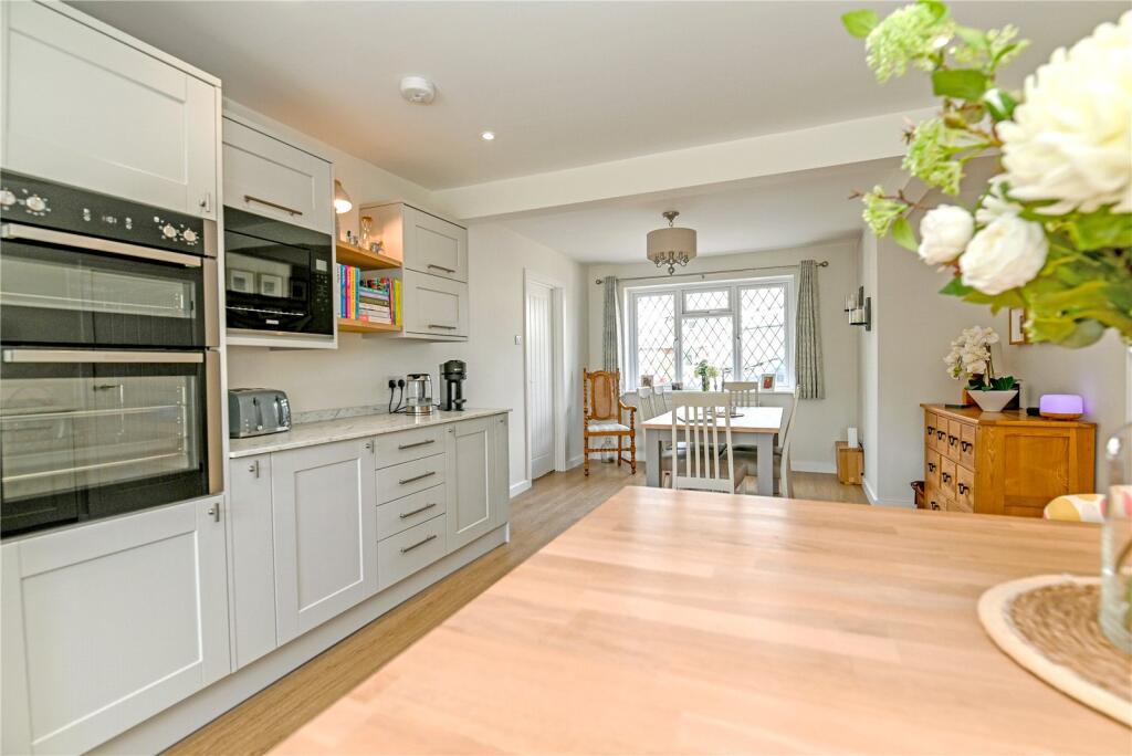 Additional image 25 of Barton Drive, Barton on Sea, New Milton, Hampshire, BH25