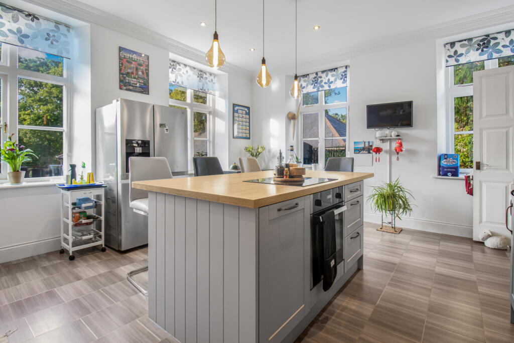 Additional image 8 of Lake Grove Road, New Milton, Hampshire, BH25