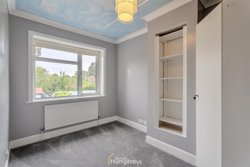 Additional image 14 of Horton