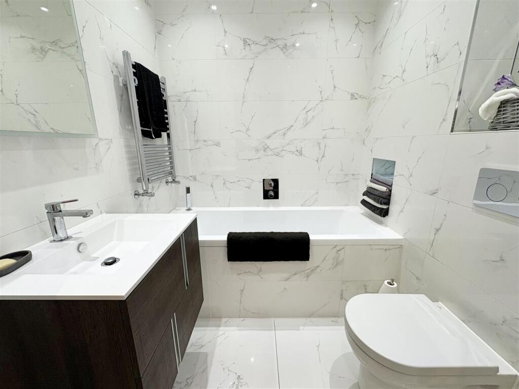 Additional image 9 of 38 Golf Links Road, Ferndown