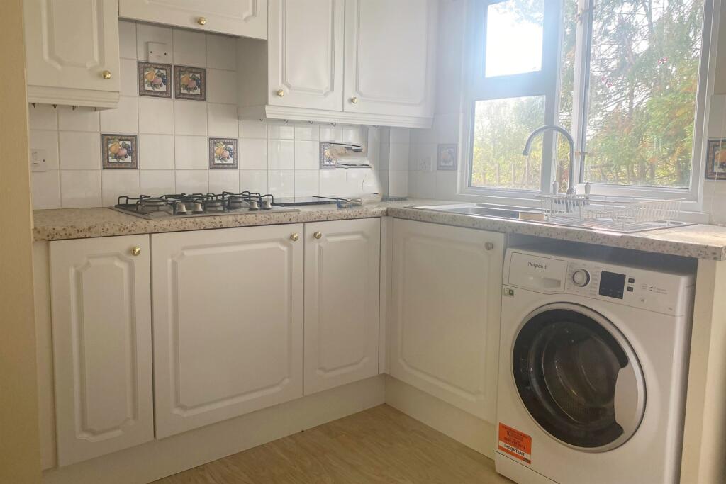 Additional image 4 of Lone Pine Park